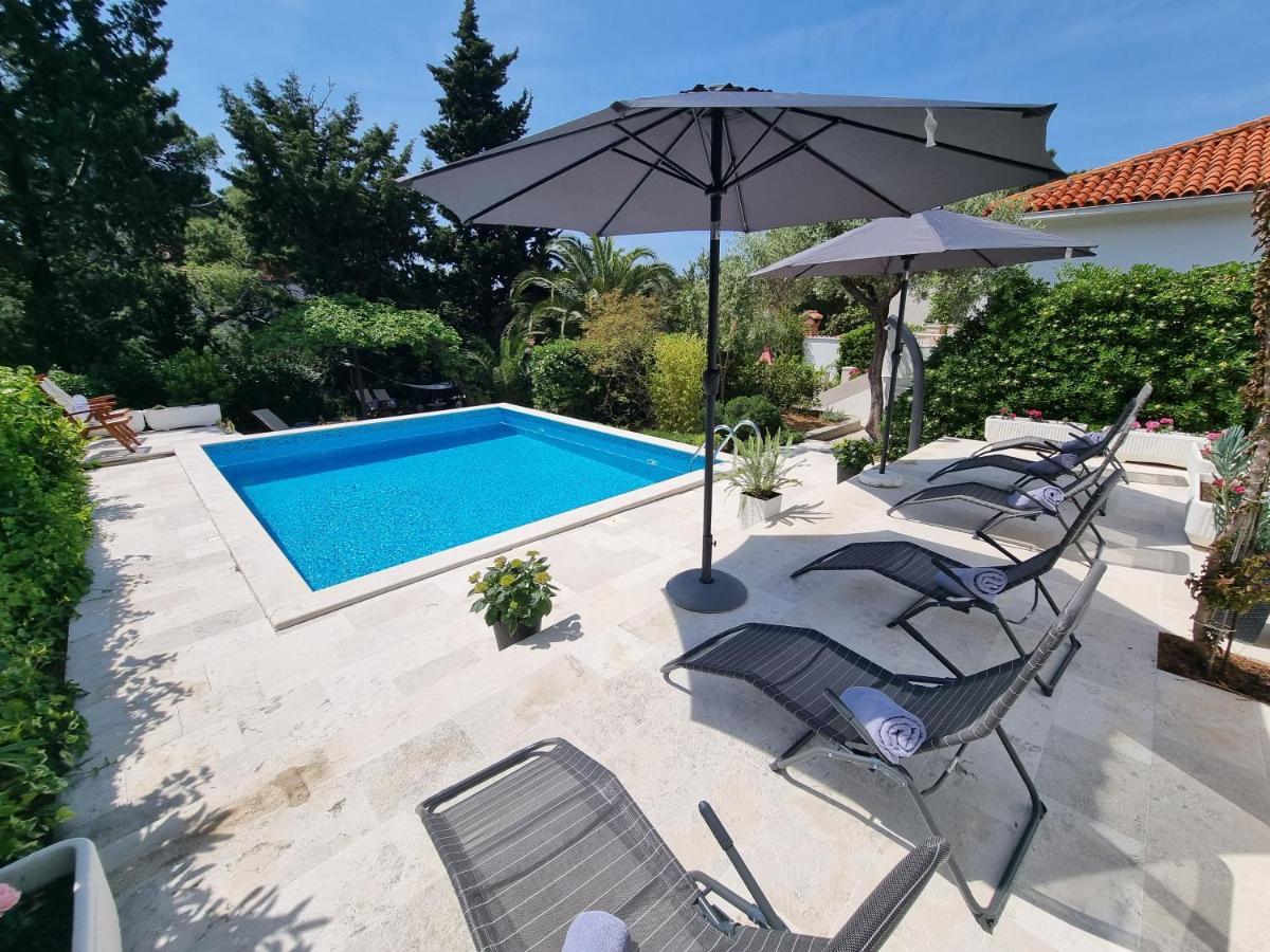 Villa Ilaria ボル エクステリア 写真